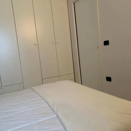 Europa26 Cav Apartamento Cuneo